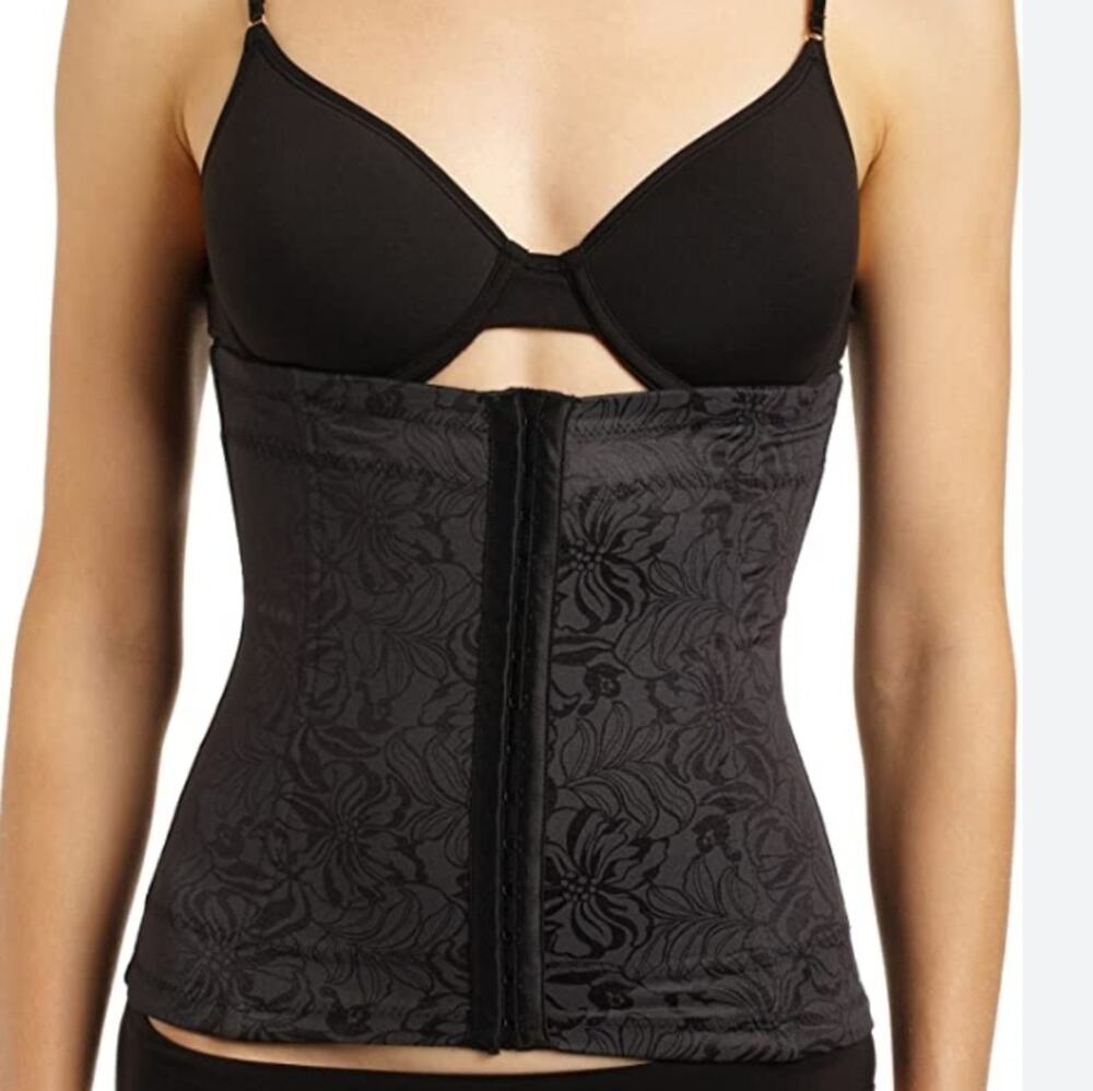 Maidenform Flexees instant ultimate Slimmer Waist Nipper. Size 8/XL.